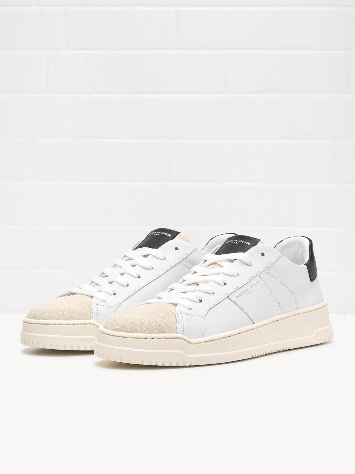 American White - Sneakers Man Whoop Vertigo Explorer white sand black 