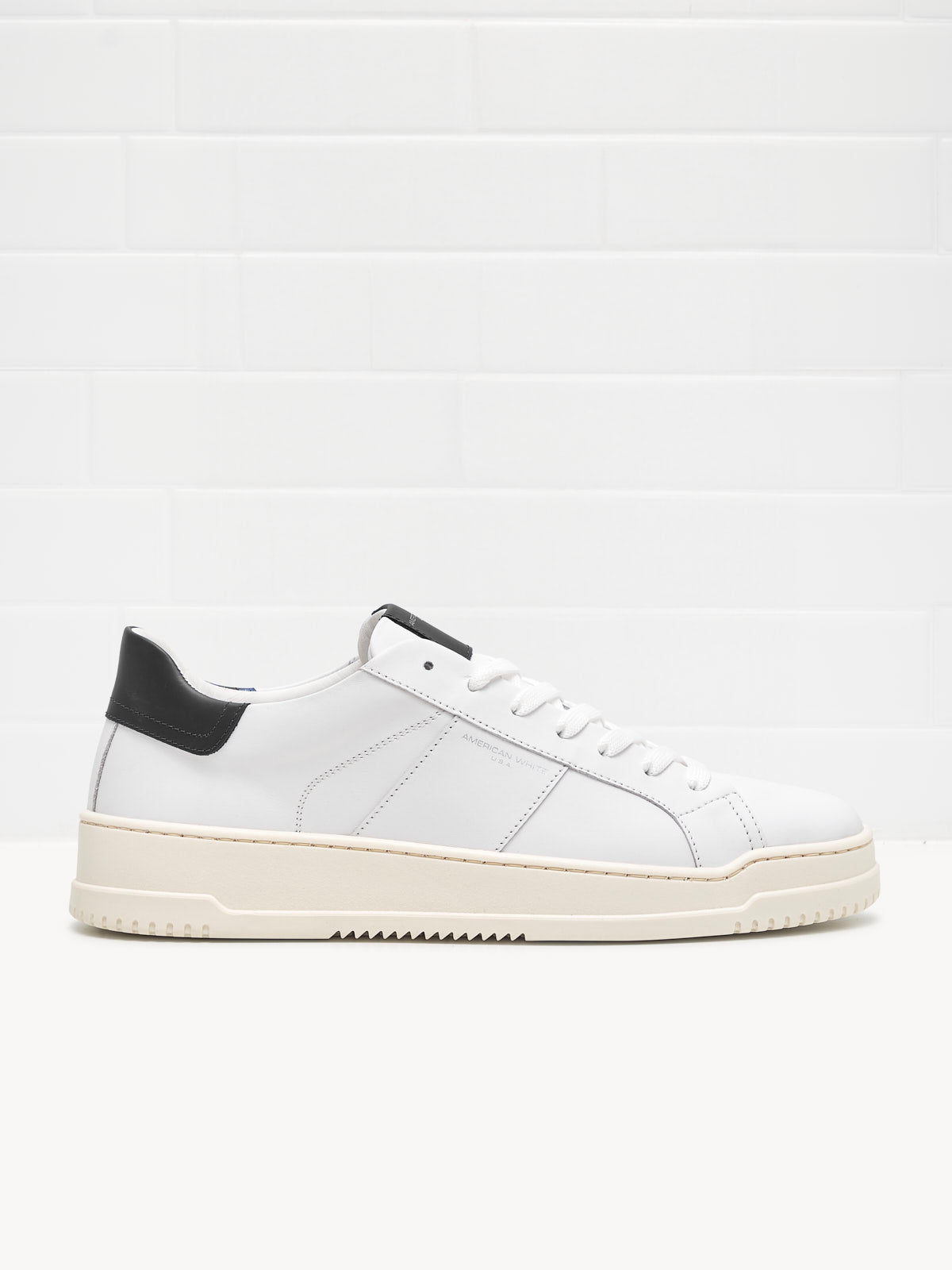 Sneakers Man Whoop Vertigo white black