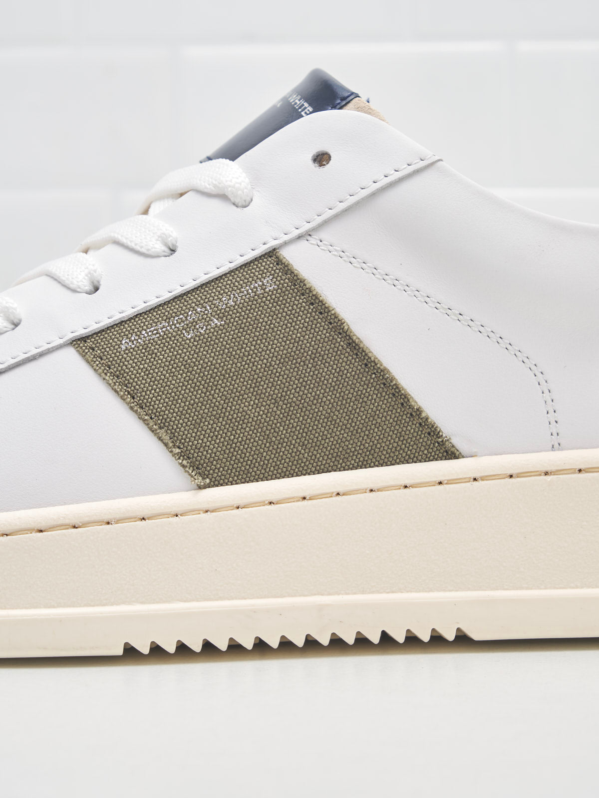 American White - Sneakers Man Whoop Vertigo white blue green 