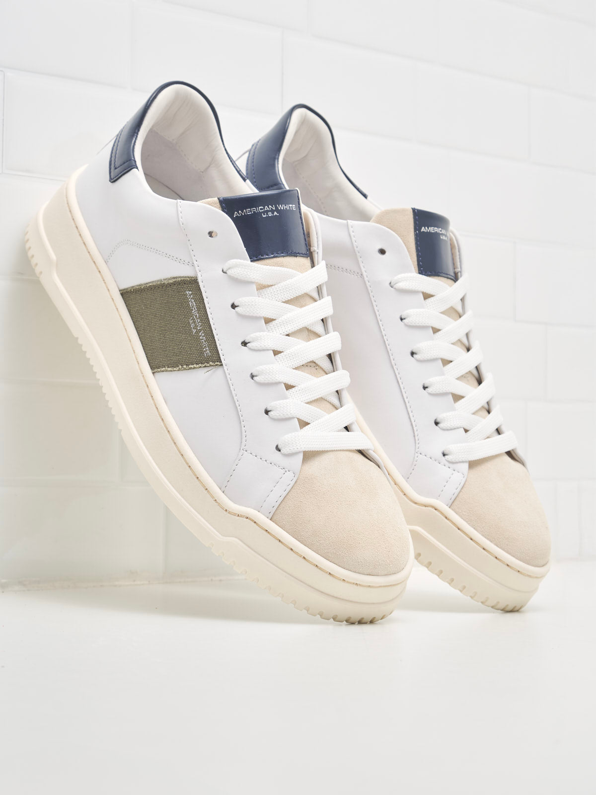 American White - Sneakers Man Whoop Vertigo white blue green 