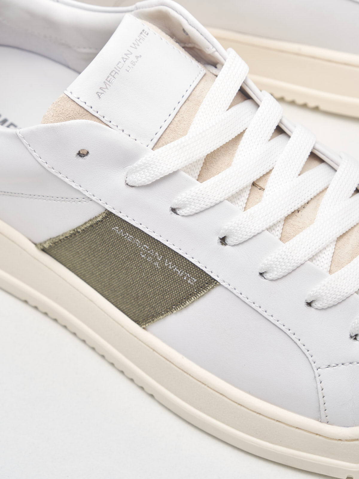 American White - Sneakers Man Whoop Vertigo Explorer white sand green 