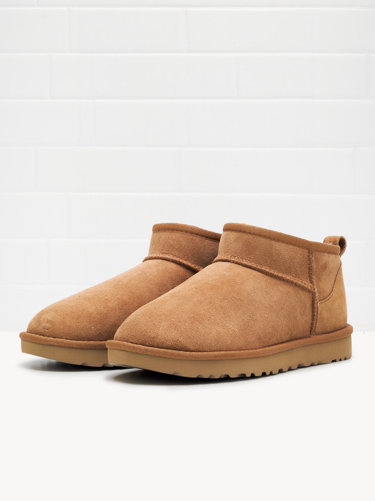 UGG - Tronchetto Classic Ultra Mini II Woman Suede Chestnut 