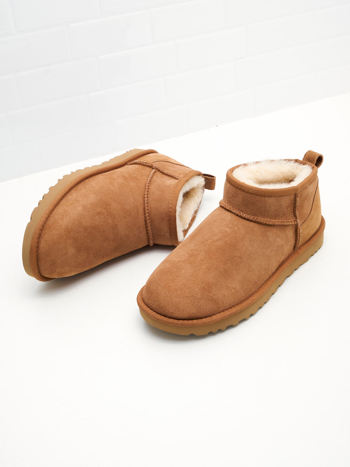 Ugg Classic Utra Mini II Woman Suede Black