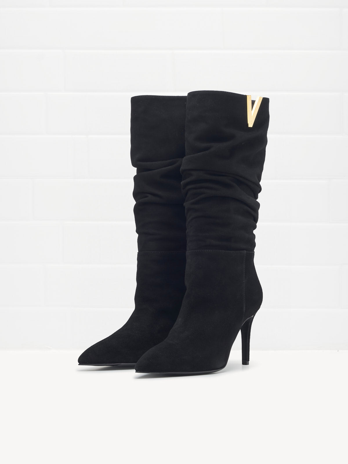 Via Roma 15 - Stivale con tacco Woman V camoscio black 