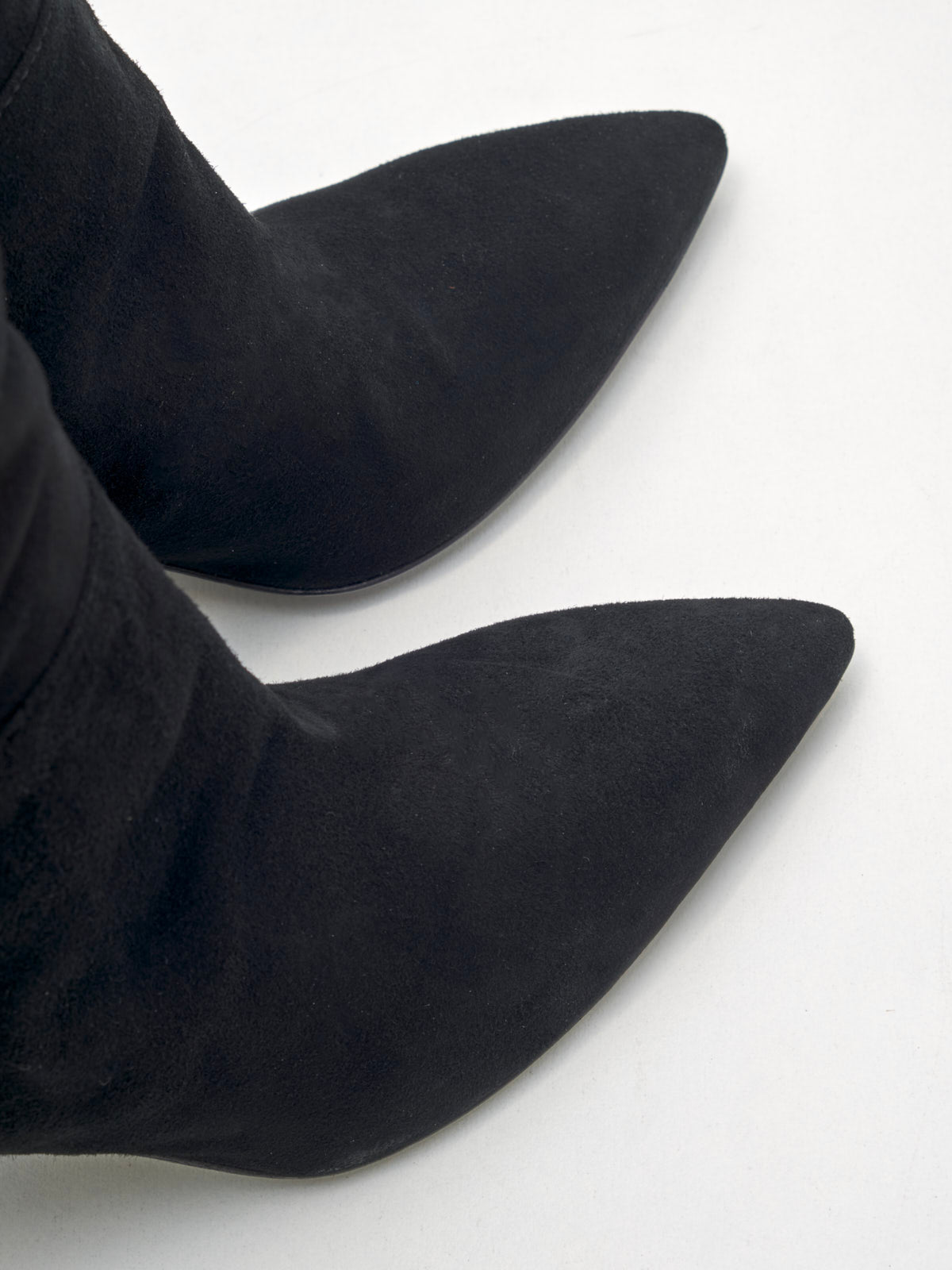 Via Roma 15 - Stivale con tacco Woman V camoscio black 